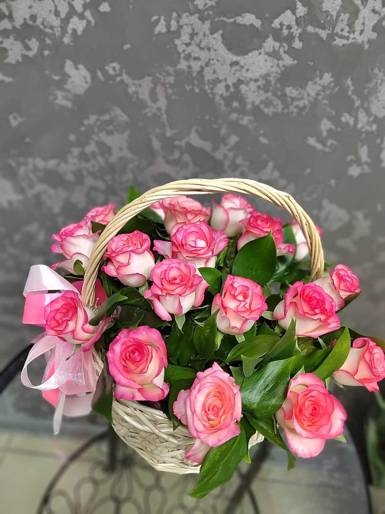 Цветочная композиция из Розы в корзине в Красный Октябрь