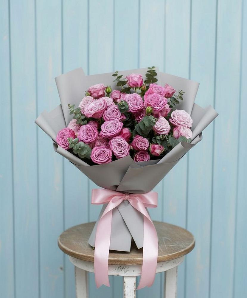 Букет цветов из: Розы в Красный Октябрь