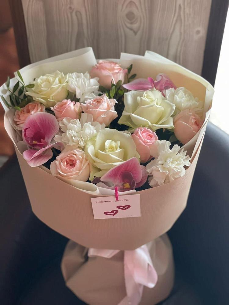 Букет цветов из: Орхидеи, Розы и Гвоздики в Красный Октябрь