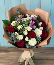 Букет цветов из:  Розы и Альстромерии #REPLACE_PRED# Красный Октябрь