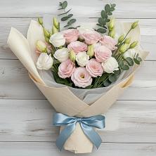 Букет цветов из:  Лизиантусы в Красный Октябрь