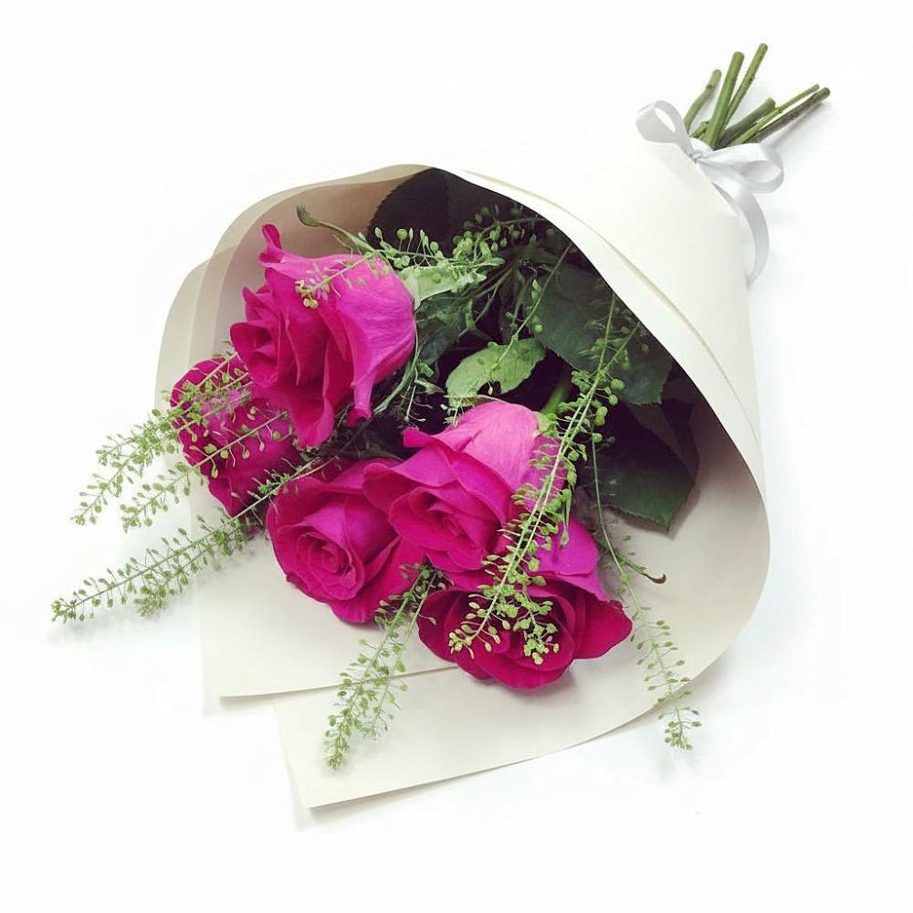 Букет цветов из: Розы в Красный Октябрь