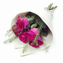 Букет цветов из:  Розы в Красный Октябрь