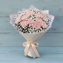 Букет цветов из:  Гвоздики в Красный Октябрь