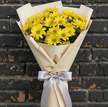 Букет цветов из:  Хризантемы в Красный Октябрь