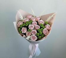 Букет цветов из:  Розы и Хризантемы в Красный Октябрь