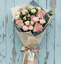 Букет цветов из:  Розы #REPLACE_PRED# Красный Октябрь