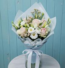 Букет цветов из:  Розы и Лизиантусы в Красный Октябрь