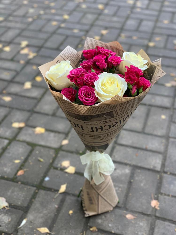 Букет цветов из: Розы в Красный Октябрь