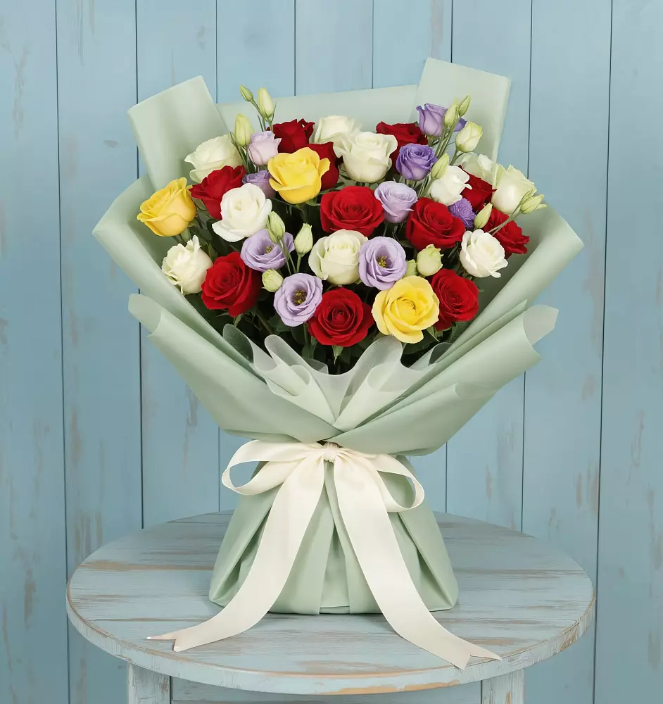 Букет цветов из: Розы в Красный Октябрь