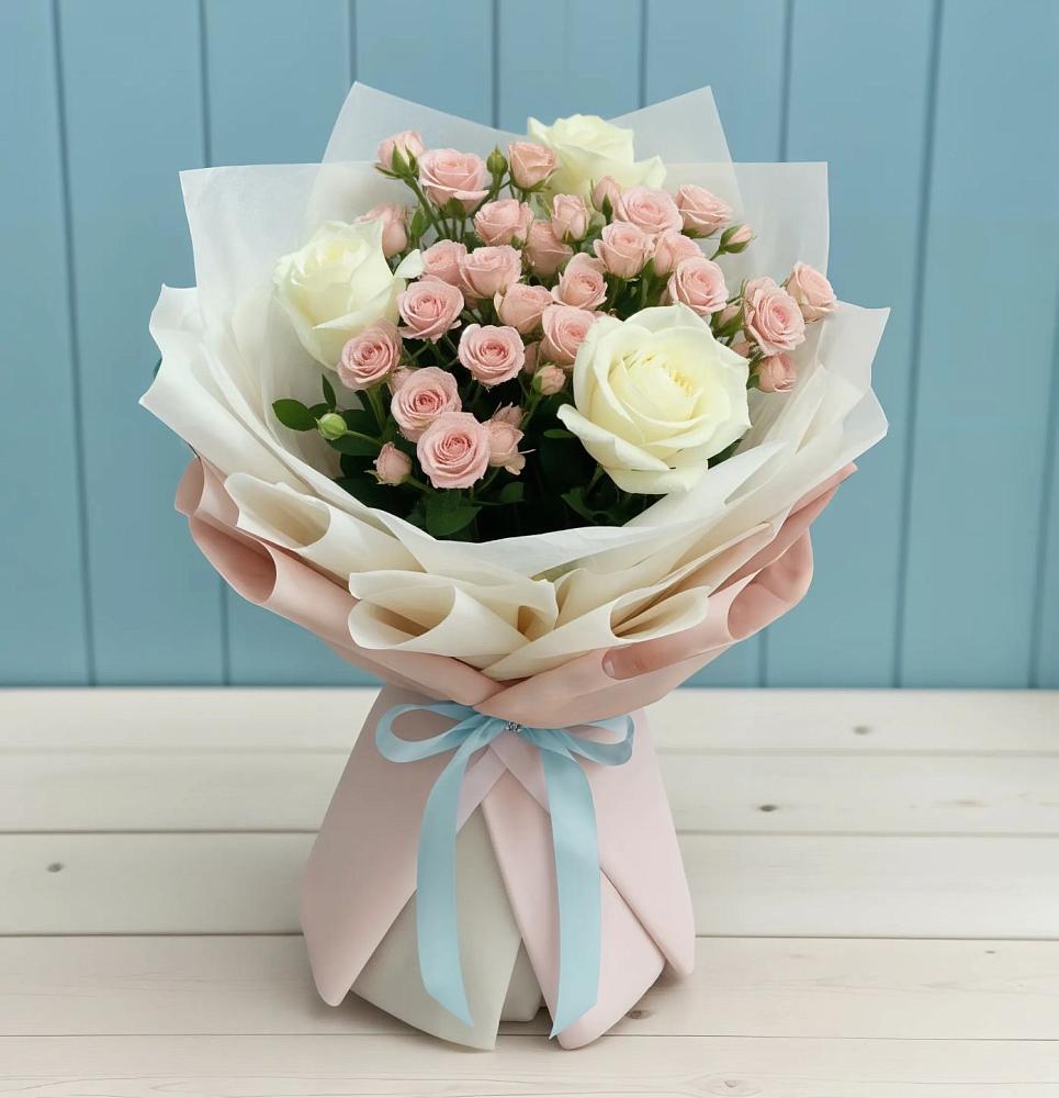 Букет цветов из: Розы в Красный Октябрь