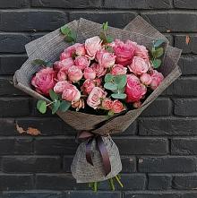 Букет цветов из:  Розы в Красный Октябрь